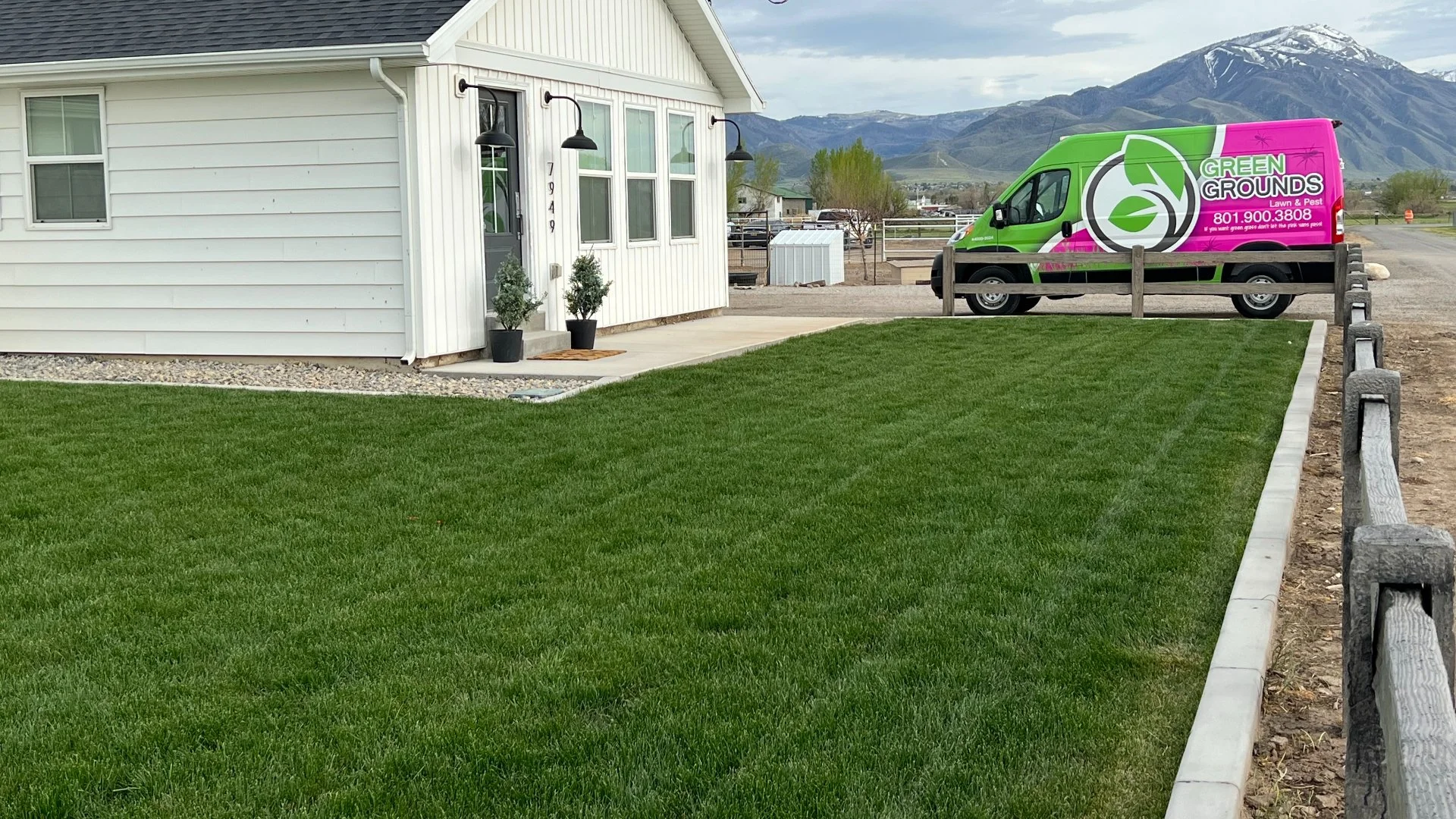 Home in Herber, UT with a healthy lawn.